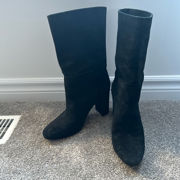 Black Chinese Laundry Boot - Picture 2 of 6